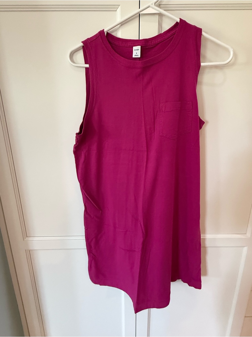 Old Navy Sleeveless Pocket Tank Dress in Fuchsia